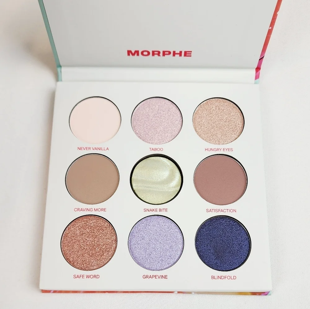 Morphe Pulp Fantasy Artistry Palette - Foil-Effect Eyeshadow Palette with Matte,
